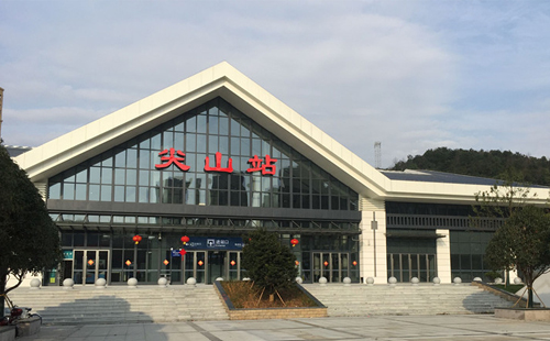 多多28-科技赋能场景,让娱乐更有趣。
合作客户